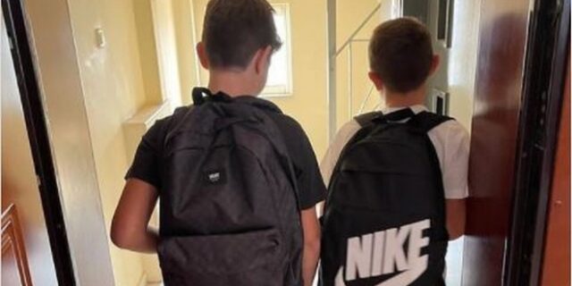 Τσίπρας: Η φωτογραφία που ανέβασε στο Instagram με τα παιδιά του να πηγαίνουν στο σχολείο