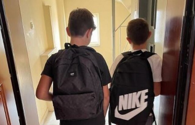 Τσίπρας: Η φωτογραφία που ανέβασε στο Instagram με τα παιδιά του να πηγαίνουν στο σχολείο