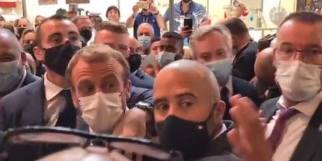 Γαλλία: Πέταξαν αυγό στο κεφάλι του Μακρόν