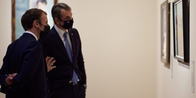 Γαλλία: Μητσοτάκης-Μακρόν εγκαινίασαν την έκθεση για τα 200 χρόνια από την ελληνική επανάσταση