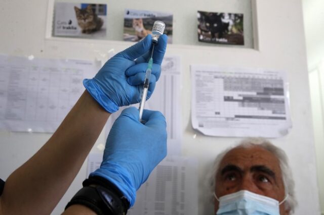 Εμβόλιο κορονοϊού: Άνοιξε η πλατφόρμα για την τρίτη δόση