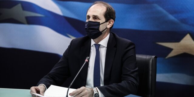 Βεσυρόπουλος: Αξιολογούμε, επικαιροποιούμε και βελτιώνουμε το πλαίσιο για το λαθρεμπόριο