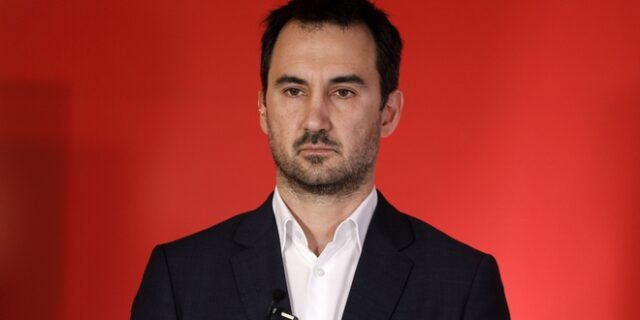 Χαρίτσης για εστίαση: “Η κυβέρνηση αδιαφορεί και την κατηγορεί για αχαριστία”