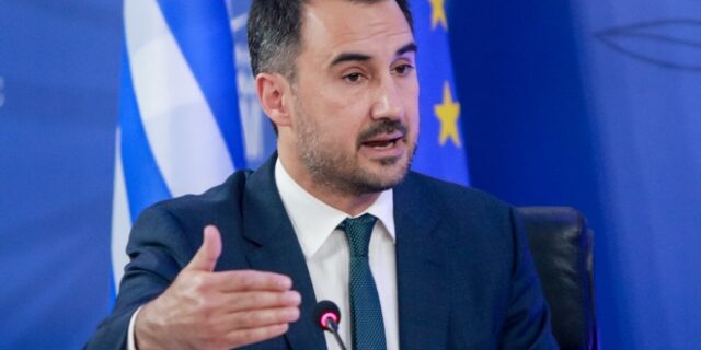 Χαρίτσης: Η κυβέρνηση οφείλει να πάρει μέτρα για τις εκρηκτικές αυξήσεις