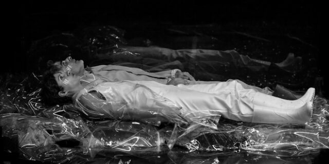 6 + 2 θεατρικές παραστάσεις γεμάτες εγκλήματα, δολοφόνους και παγίδες!