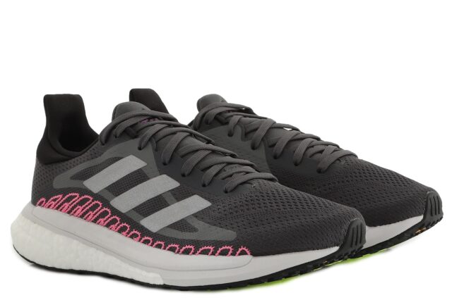Προϊόντα Adidas με έκπτωση έως 80%