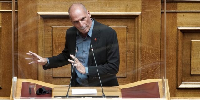 Βαρουφάκης: Κατέθεσε ερώτηση για τις “εικόνες ντροπής” στη φοιτητική λέσχη του ΑΠΘ