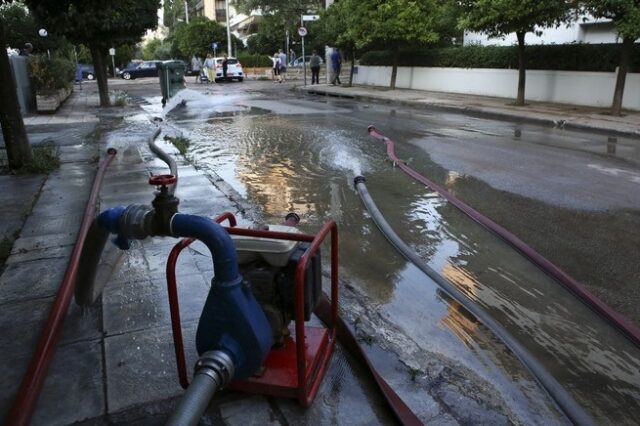 Κακοκαιρία στη Θεσσαλονίκη: Περισσότερες από 500 κλήσεις δέχτηκε η Πυροσβεστική