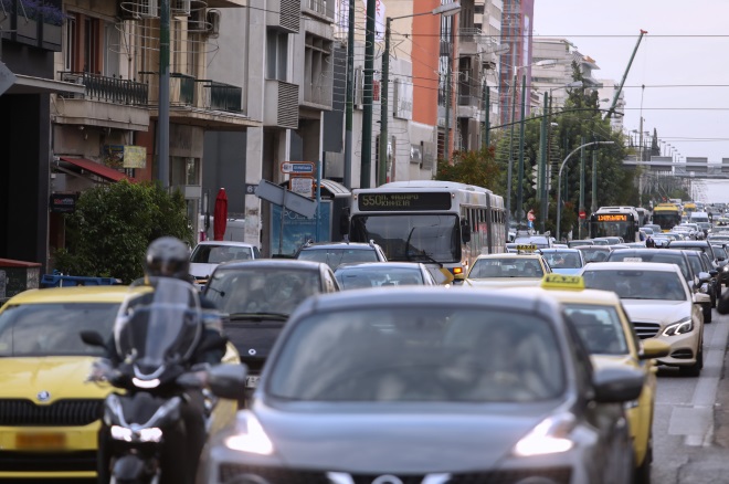 Υπ. Μεταφορών για Δακτύλιο: Ενίσχυση κατά 50% των λεωφορείων στο κέντρο – Κάθε 5 λεπτά το μετρό