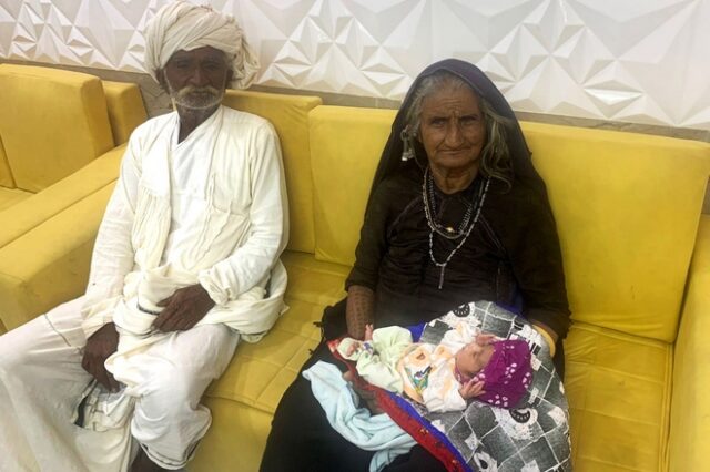 Ινδία: Γυναίκα έγινε μητέρα στα 70 της χρόνια