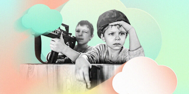 Άκου Μάνα: Παιδιά που παίζουν με όπλα. Σωστό ή λάθος;