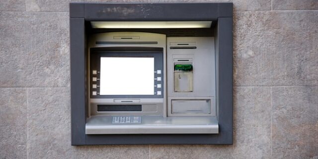 Κακοκαιρία Ελπίδα: Σε ποιες περιοχές θα είναι κλειστές οι τράπεζες την Τρίτη (25/01)