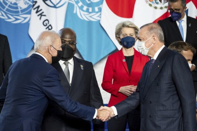 G20: Με διάθεση για “κατσάδα” ο Μπάιντεν στη συνάντηση με τον Ερντογάν