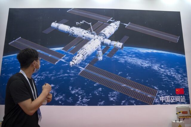 Κινέζοι αστροναύτες έφτασαν στον διαστημικό τους σταθμό – Θα μείνουν για 6 μήνες