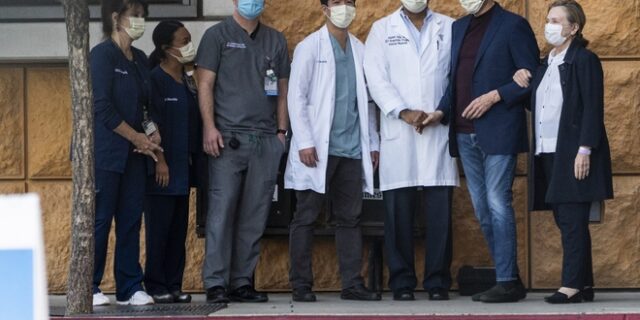 Μπιλ Κλίντον: Πήρε εξιτήριο από το νοσοκομείο