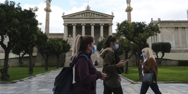Στο τραπέζι νέα μέτρα για τους ανεμβολίαστους;