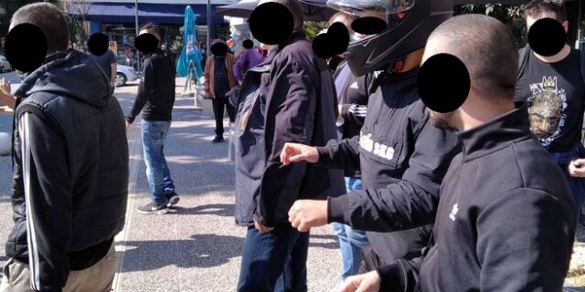 Θεσσαλονίκη: Καρέ καρέ η επίθεση ακροδεξιών σε μέλη της ΚΝΕ – Οργανωμένοι οι δράστες