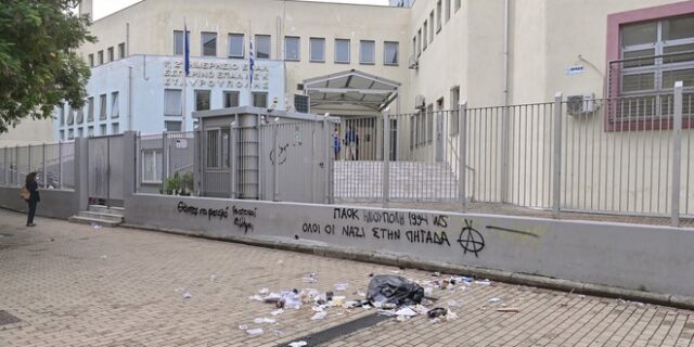 ΕΠΑΛ Σταυρούπολης: Συγκλονίζει μητέρα μαθήτριας – “Δεν θέλω το παιδί μου να γίνει νέος Φύσσας”