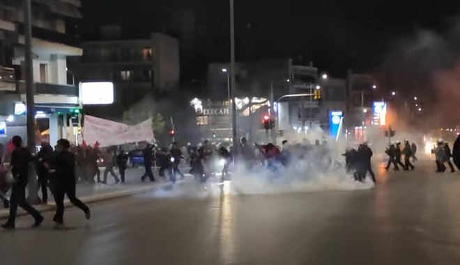 Θεσσαλονίκη: Επεισόδια στην αντιφασιστική πορεία στη Σταυρούπολη