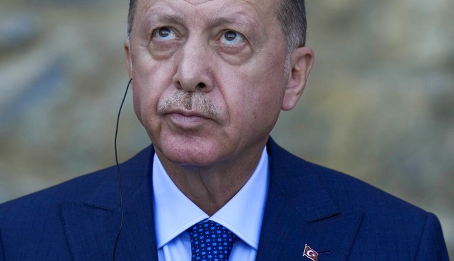 Τουρκία: Βρήκε 10 δισ. από τα Ηνωμένα Αραβικά Εμιράτα