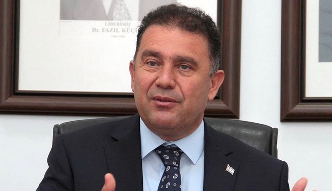 Κύπρος: Ο “πρωθυπουργός” του ψευδοκράτους απαντά για το ροζ βίντεο – “Συνωμοσία και προϊόν μοντάζ”