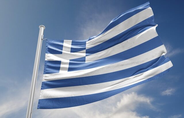 Μήπως εκχωρούμε την ελληνική σημαία στους φασίστες;