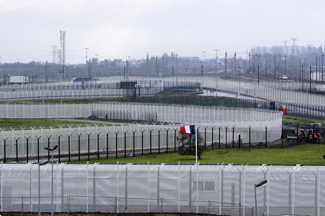 Γαλλία για μεταναστευτικό: Δεν θα γίνουμε όμηρος της Βρετανίας