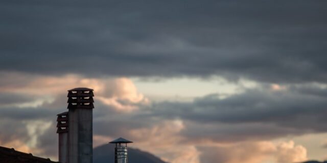 Καιρός: Παροδικές νεφώσεις με φαινόμενα κυρίως στα δυτικά και νότια