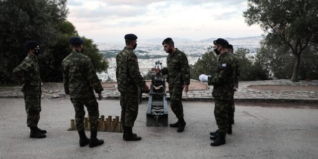 28η Οκτωβρίου: Μπλόκαρε το κανόνι για τους κανονιοβολισμούς από τον Λυκαβηττό