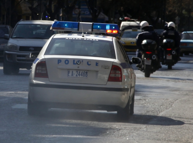 Νέο Φάληρο: Καταδίωξη και σύλληψη οδηγού με κλεμμένο αυτοκίνητο
