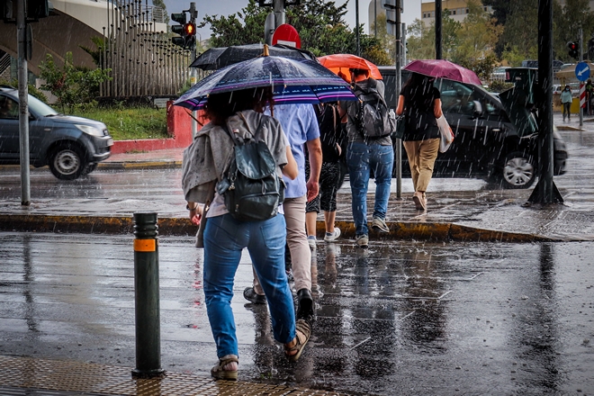 Έκτακτο δελτίο καιρού: Ισχυρές βροχές, καταιγίδες και χαλάζι – Πού θα χτυπήσει η κακοκαιρία