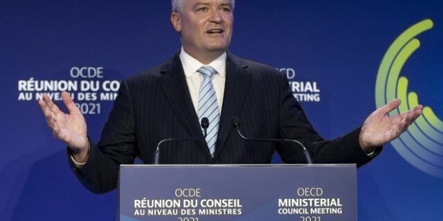 ΟΟΣΑ: Συμφωνία 136 χωρών για παγκόσμιο ελάχιστο φορολογικό συντελεστή 15% στις πολυεθνικές