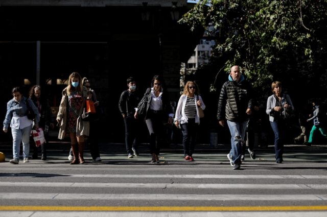 Κορονοϊός: 710 νέα κρούσματα σήμερα στην Αττική