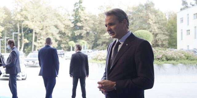 Μηνύματα Μητσοτάκη για Βόρεια Μακεδονία και ευρωστρατό