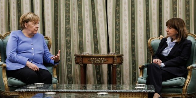 Σακελλαροπούλου προς Μέρκελ: “Η Ελλάδα πολλές φορές αισθάνθηκε μόνη”