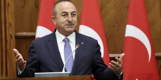 Εμπρηστικός Τσαβούσογλου: “Οι Έλληνες δε μπορούν να ξεπεράσουν τα κόμπλεξ τους”