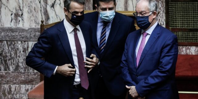 Εξεταστική για λίστα Πέτσα: Αλαλούμ στη ΝΔ και στη μέση ο Τασούλας