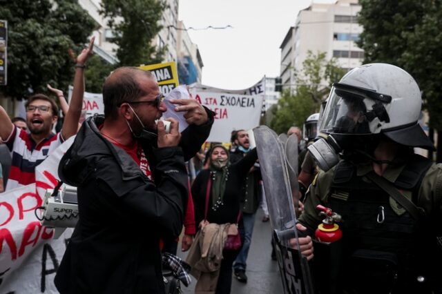 ΣΥΡΙΖΑ για ένταση στην Ομόνοια: “Ο Θεοδωρικάκος φαίνεται πως ζήλεψε τη δόξα του προκατόχου του”