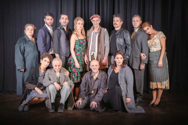 Ο Σωτήρης Χατζάκης στήνει τη “Συνοικία το όνειρο” στο Γυάλινο Μουσικό Θέατρο