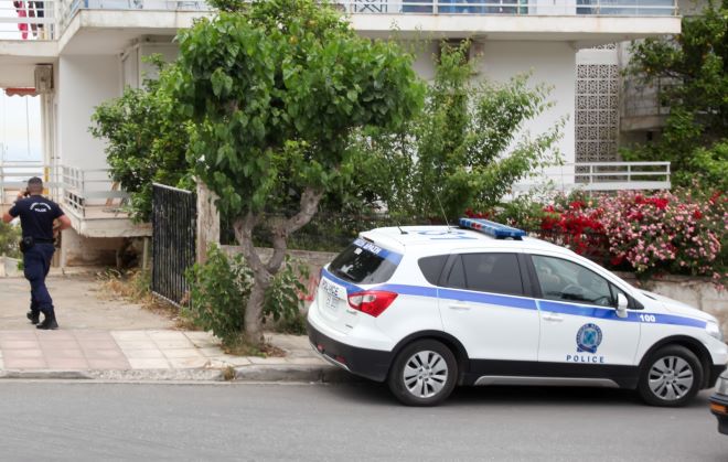 Κρήτη: 52χρονος σε κατάσταση αμόκ ξυλοκόπησε σύζυγο, 3 ανήλικα παιδιά και 2 γείτονες