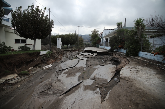Λέκκας: Οι 10 περιοχές που κινδυνεύουν άμεσα από πλημμύρες