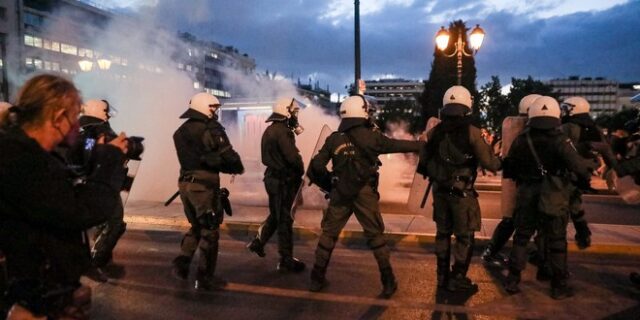 Αξιολόγηση: Ένταση και χημικά στο πανεκπαιδευτικό συλλαλητήριο