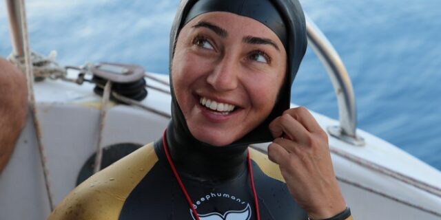 Νέο παγκόσμιο ρεκόρ στις καταδύσεις για την Τουρκάλα Sahika Ercumen