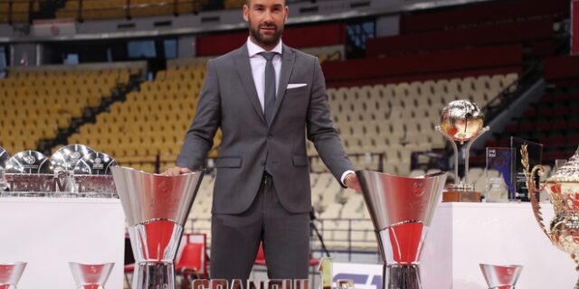 Σπανούλης: “Πήγα στον Ολυμπιακό από τον Παναθηναϊκό επειδή ήθελα να ανοίξω τα φτερά μου και να ηγηθώ”