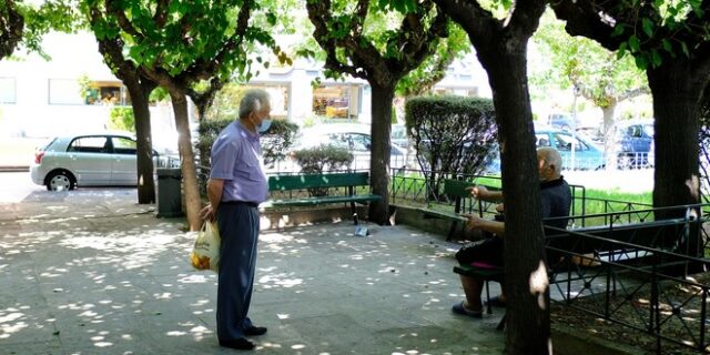 “Θηλιά” οι εκκρεμείς συντάξεις για τα δημοσιονομικά και τη γρήγορη έξοδο από την εποπτεία