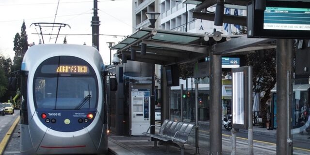 Τραμ: Τετράωρη στάση εργασίας το βράδυ της Παρασκευής