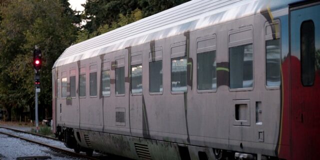 Θεσσαλονίκη: Εκτροχιασμός αμαξοστοιχίας – Καλά στην υγεία τους οι επιβάτες
