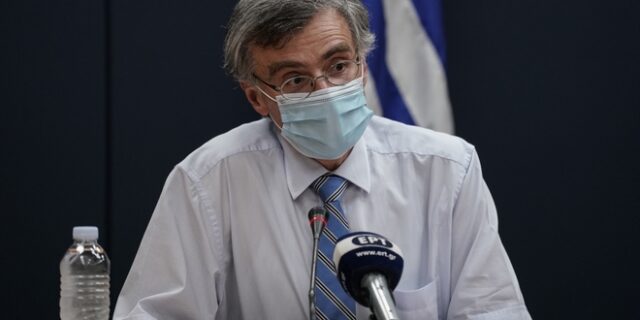 Τσιόδρας: “Θλίβομαι για την χρήση επιστημονικής ανάλυσης ως μέσου πολιτικής αντιπαράθεσης”