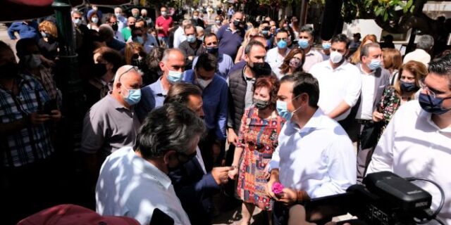 ΣΥΡΙΖΑ: Τρίμηνη εξόρμηση στην κοινωνία με περιοδείες Τσίπρα