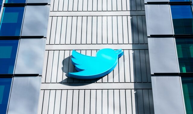 Ομολογία από το Twitter: Παραδέχτηκε ότι ο αλγόριθμος προωθεί τη Δεξιά  και “κόβει” την Αριστερά
